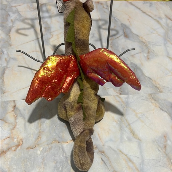 Ty COLECTORS SCORCH THE DRAGON BEANIE with Tyrannosaurus Rex Features - Picture 5 of 9